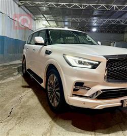 Infiniti QX80